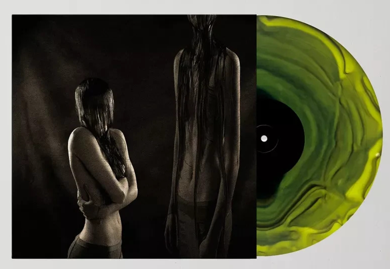 sofia isella- I’m Camera green black ripple UO exclusive vinyl
