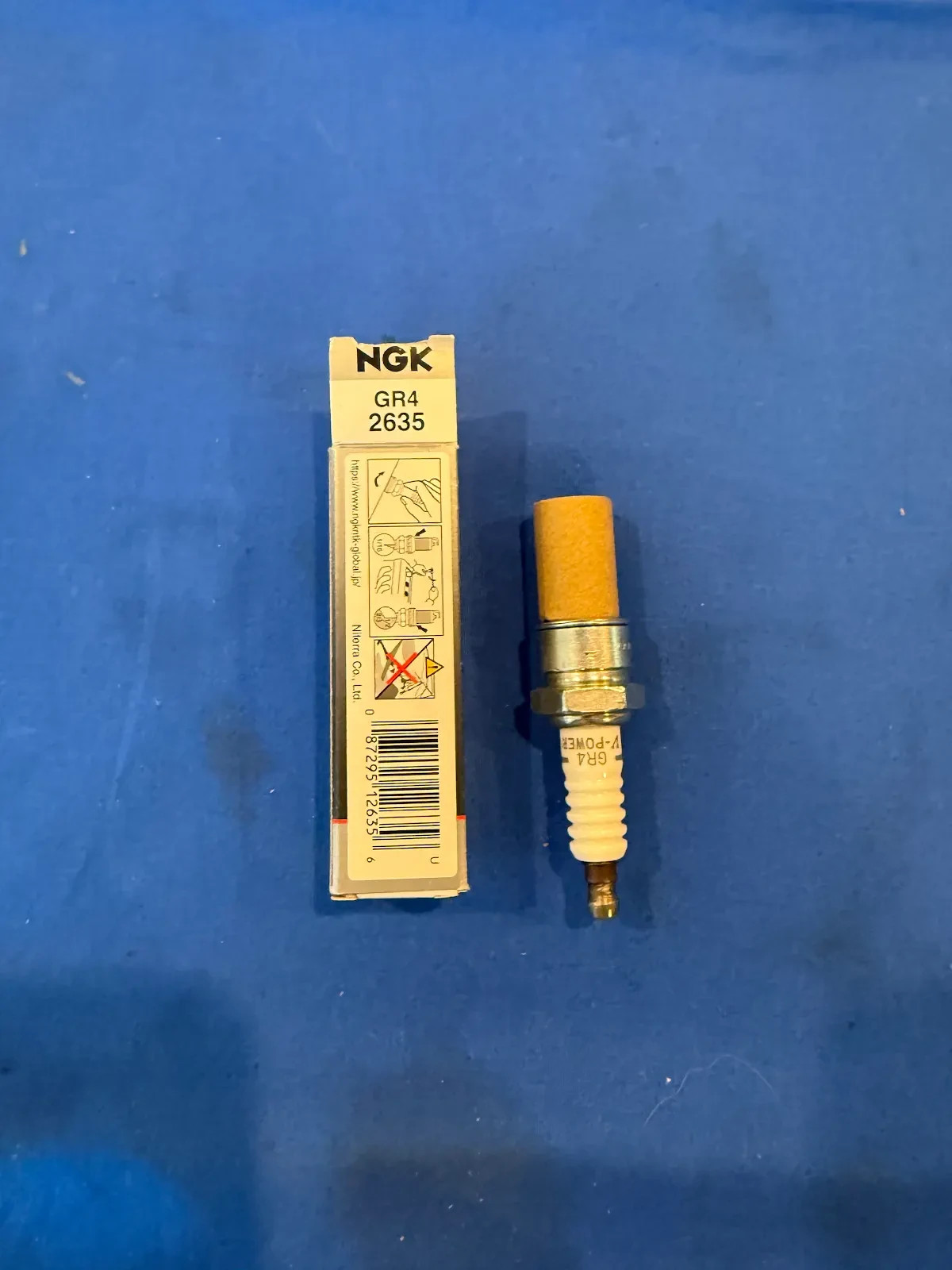 Like New NGK GR4/2635 Spark Plug For Harley-Davidson Electra Glide