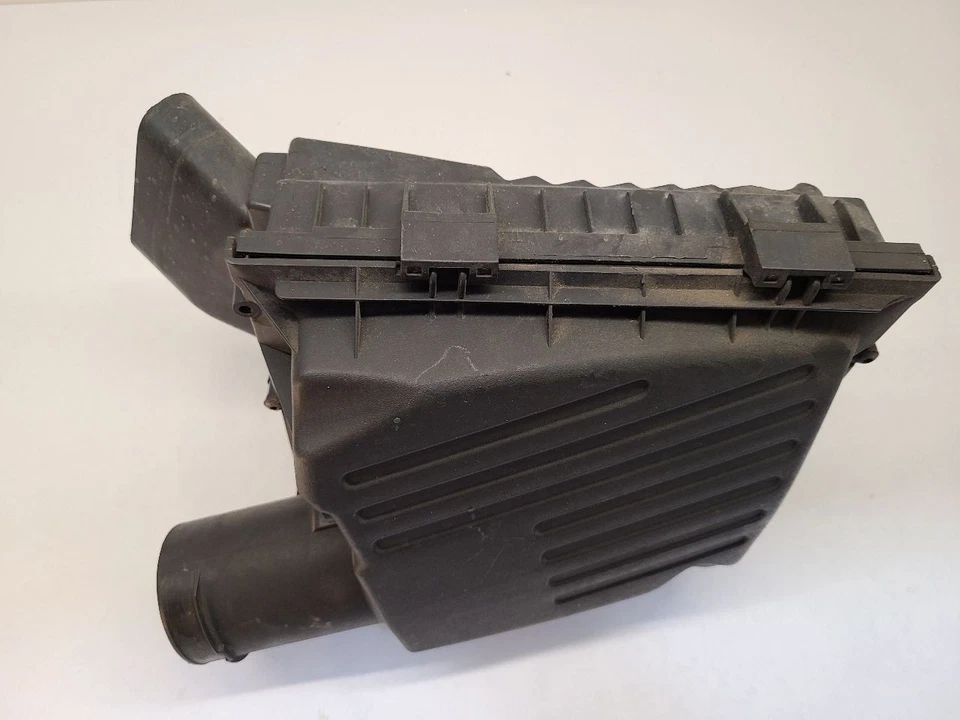 2014 2015 2016 2017 BUICK REGAL  Air Cleaner 2.4L  - Image 4 of 4