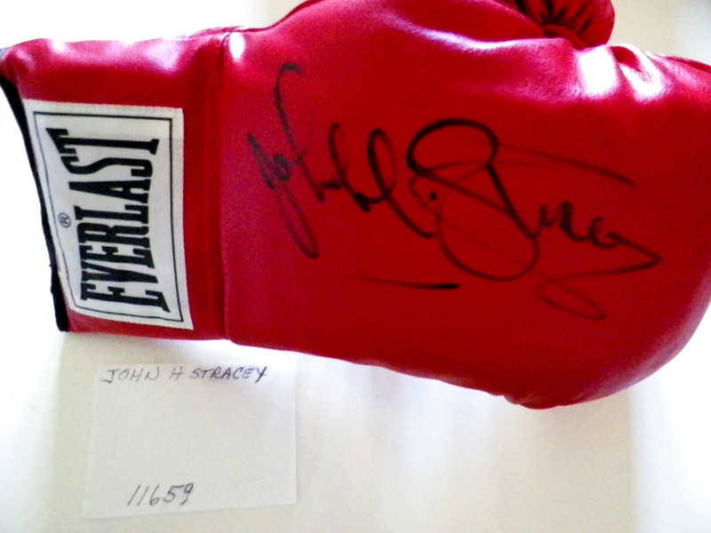 JOHN H. STRACEY -BOXER AUTHENTIC AUTOGRAPHED EVERLAST BOXING GLOVE