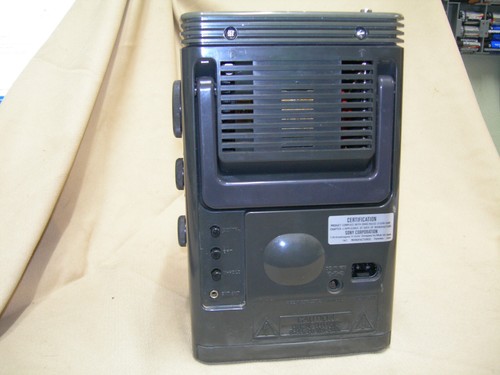 Sony Mega Watchman FD-500 Black & White Portable TV FM/AM Radio1988 Vintage - 第 3/8 張圖片