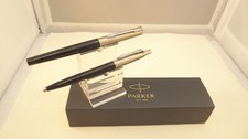 Parker Schreibset Füller und Kugelschreiber in orig. Geschenketui schwarz-chrom.