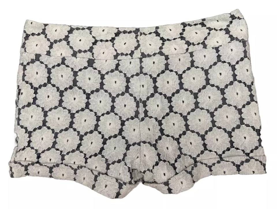 Lace Overlay Grey Shorts Maurice's Size 11/12 - Изображение 2 из 4