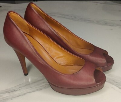 GUCCI Saddle Soft Tamponato Scarlatto color leather Open Toe Heels 8.5 (38+)
