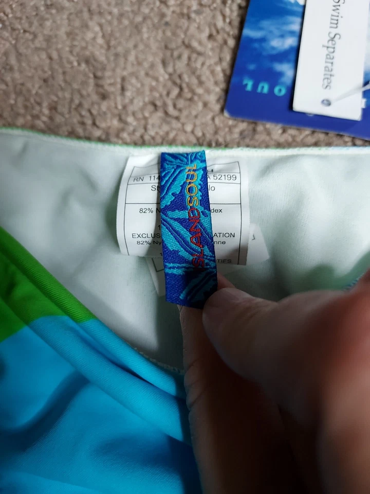 Pantalones de bikini Island Soul pequeños azules verdes y blancos a rayas Island Soul nuevos con etiquetas Foto 2 de 4