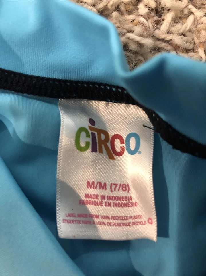 Circo NUEVO SIN ETIQUETAS Rashguard Talla M (7/8) Aqua Negro Blanco Bloques Geométricos Foto 2 de 4