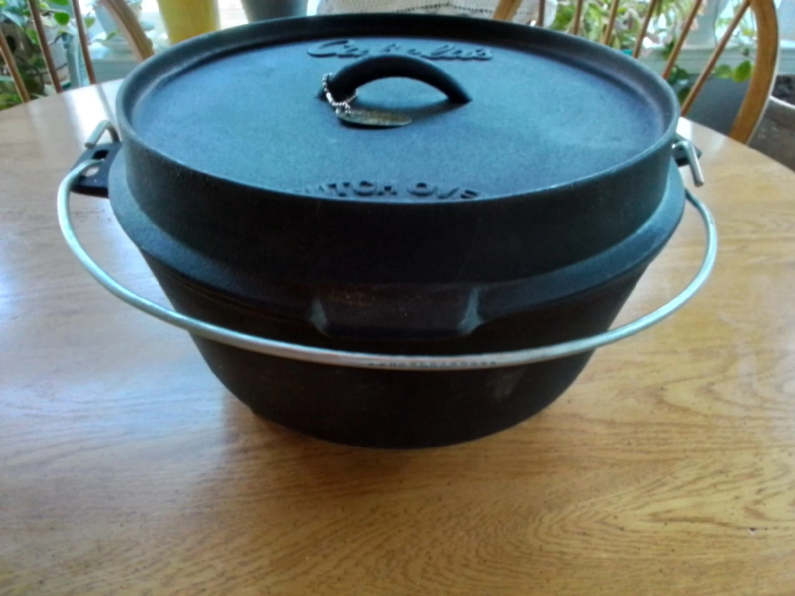Cabela's~12" Cast Iron Tri-Leg Dutch Oven With Lid - NEW? Believe To Be Unused