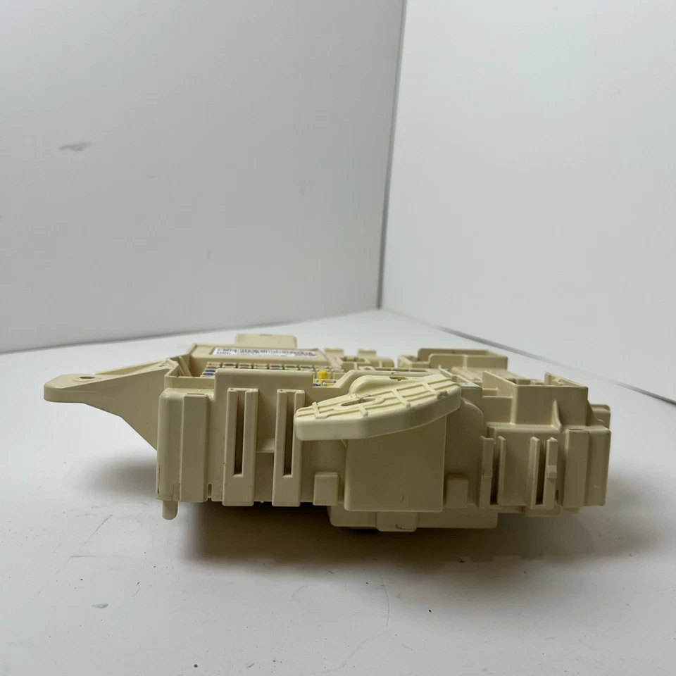 KIA SORENTO 2016 interior cabina caja de fusibles relé bloque de conexiones 91950-C6520 OEM Foto 2 de 4