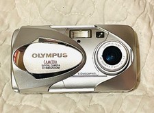 Olympus CAMEDIA D580 Zoom 4.0 MP Digital Camera Silver TESTED WORKING Read D-580