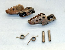 1996 (86-01) Suzuki RM 80 Foot Pegs OEM (43550-02B01-019, 43560-02B00-019)