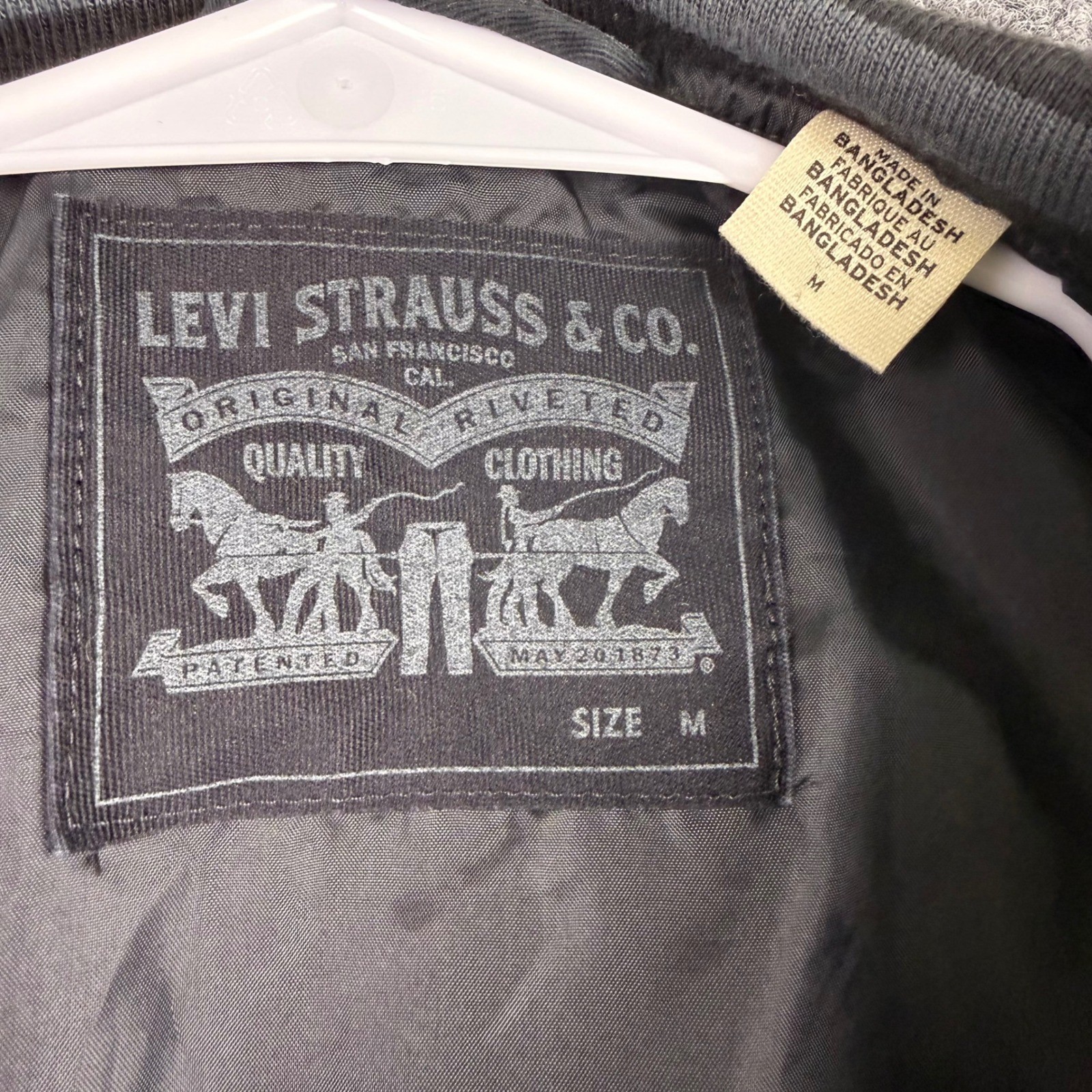 Levi Strauss & Co Mens Black Bomber Jacket Full Zip Varsity Striped Trim Size M