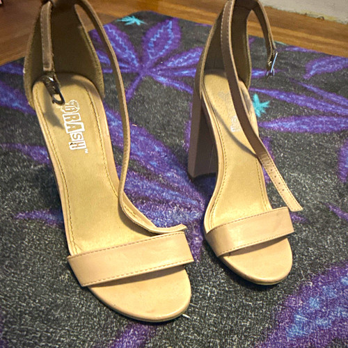 Brash Women’s Beige Faux Leather Strappy Open Toe Ankle Strap Block Heel 5.5