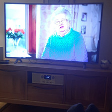 ElectrIQ 50in Curved LCD TV 1080p FHD Black w/ Remote, Ethernet, Speakers