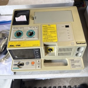 Zoll 1700 Parts Or Repair Untested 