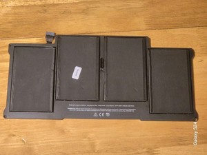 Original Apple MacBook Air A1466 Akku 2012-2017 Zykluszahl - 400