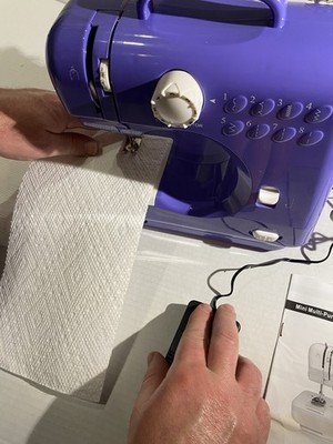 Singer Pixie The Craft Sewing Machine Tested & Works! Pedal &AC Adapter Used