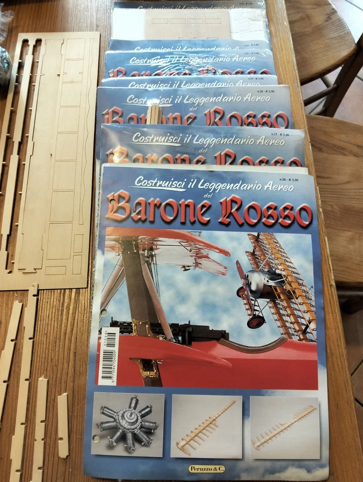 1/8 Hachette Fokker DR1 WW1 Barone Rosso - Immagine 3 di 4