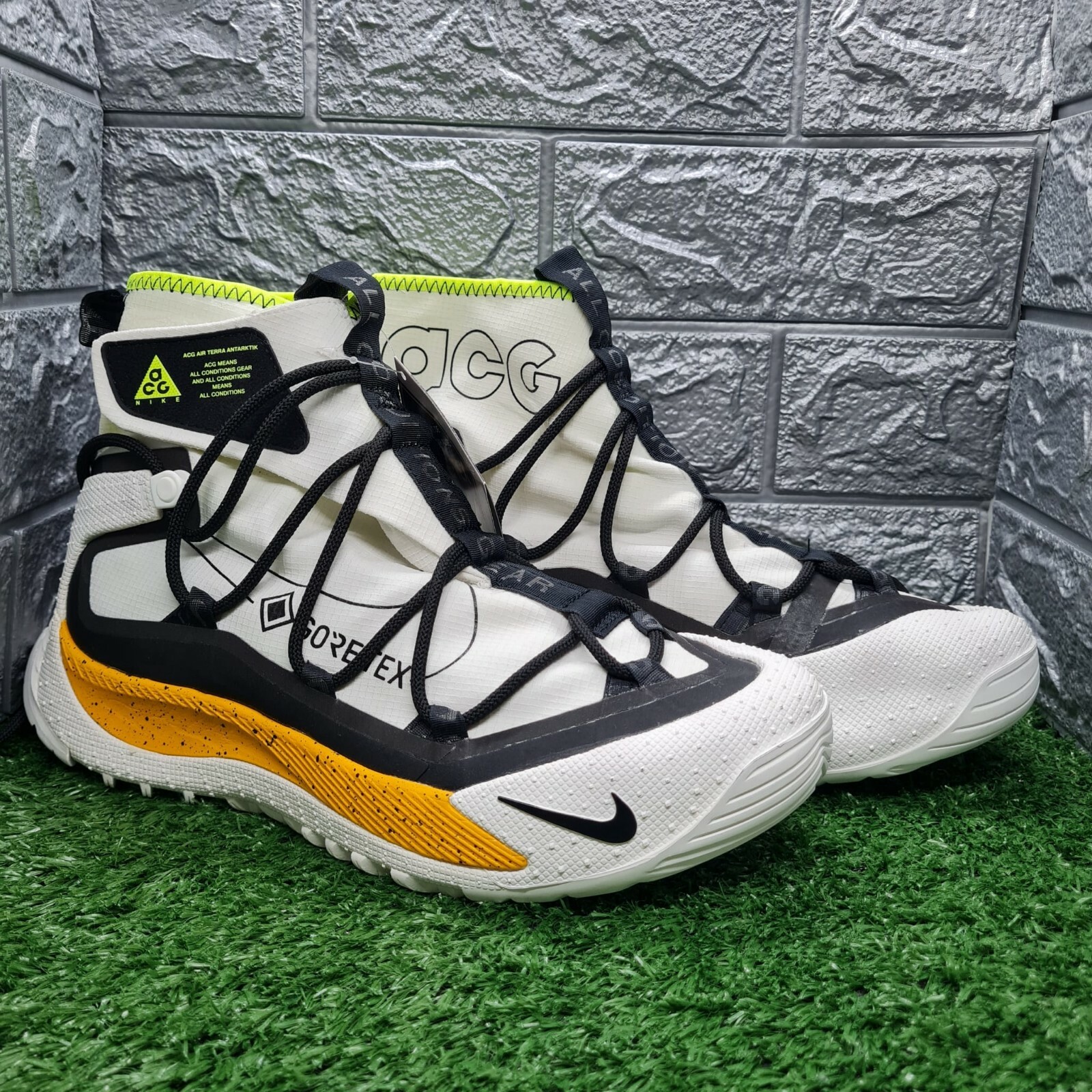Size 7 - Nike Air Terra Antarktik Gore-Tex ACG University Gold 2020 for  sale online | eBay