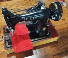 Vtg Singer 99K Portable Travel Sewing Machine with Pedal  EK054421   WORKS GREAT