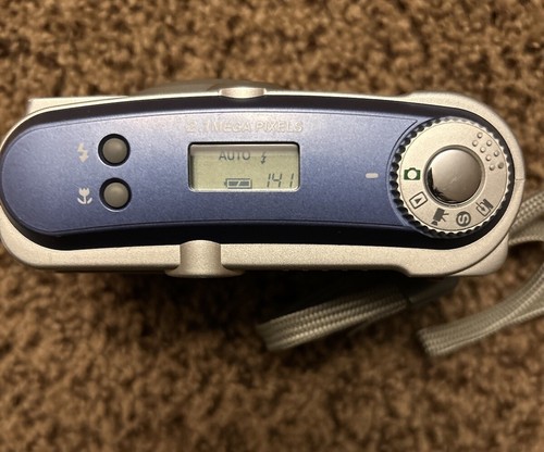 Samsung Digimax 200 2.1 Mega Pixels Digital Silver Camera Tested & Works Well - Picture 3 of 11