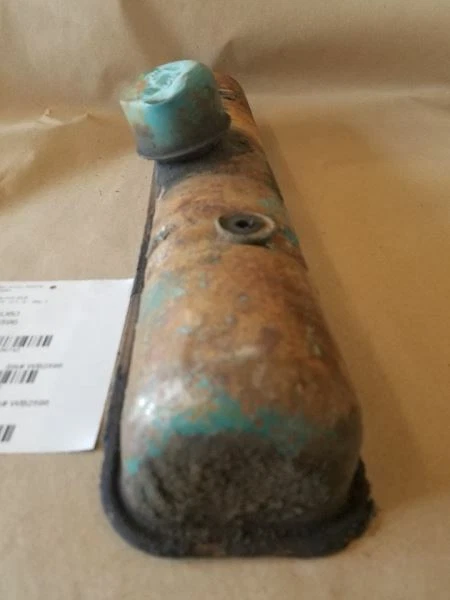 Buick Electra 225 1960 cubierta de válvula Foto 3 de 4