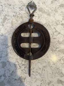 Vintage Vogelzang Int’l Corps Cast Iron Damper 5.5”  Wood Stove Holland, Mich