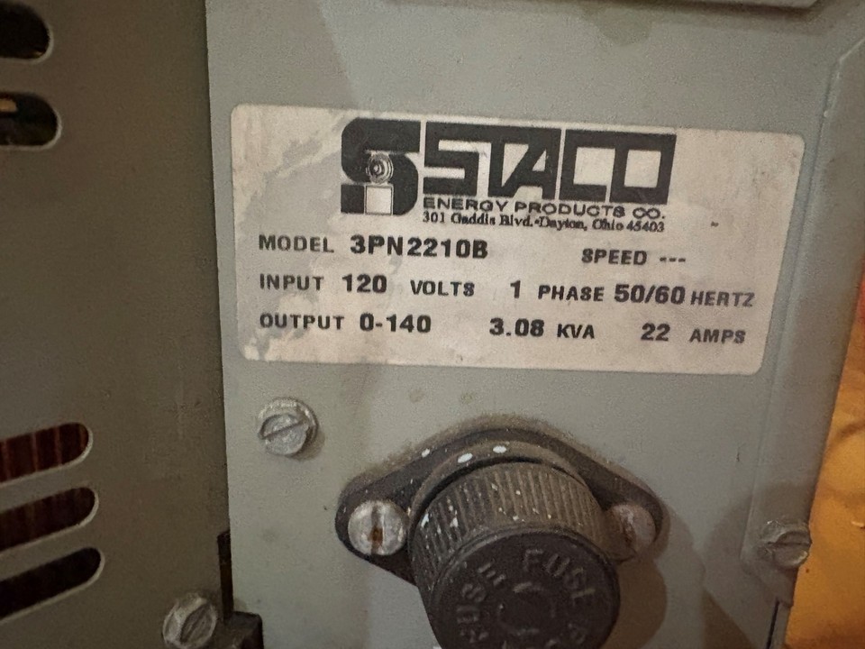 Staco Energy variable auto transformer variac 3PN2210 in 120v out 0 ...