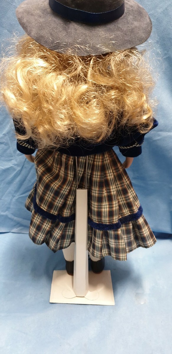 VINTAGE PORCELAIN DOLL WITH STAND | eBay VINTAGE PORCELAIN DOLL WITH STAND | eBay