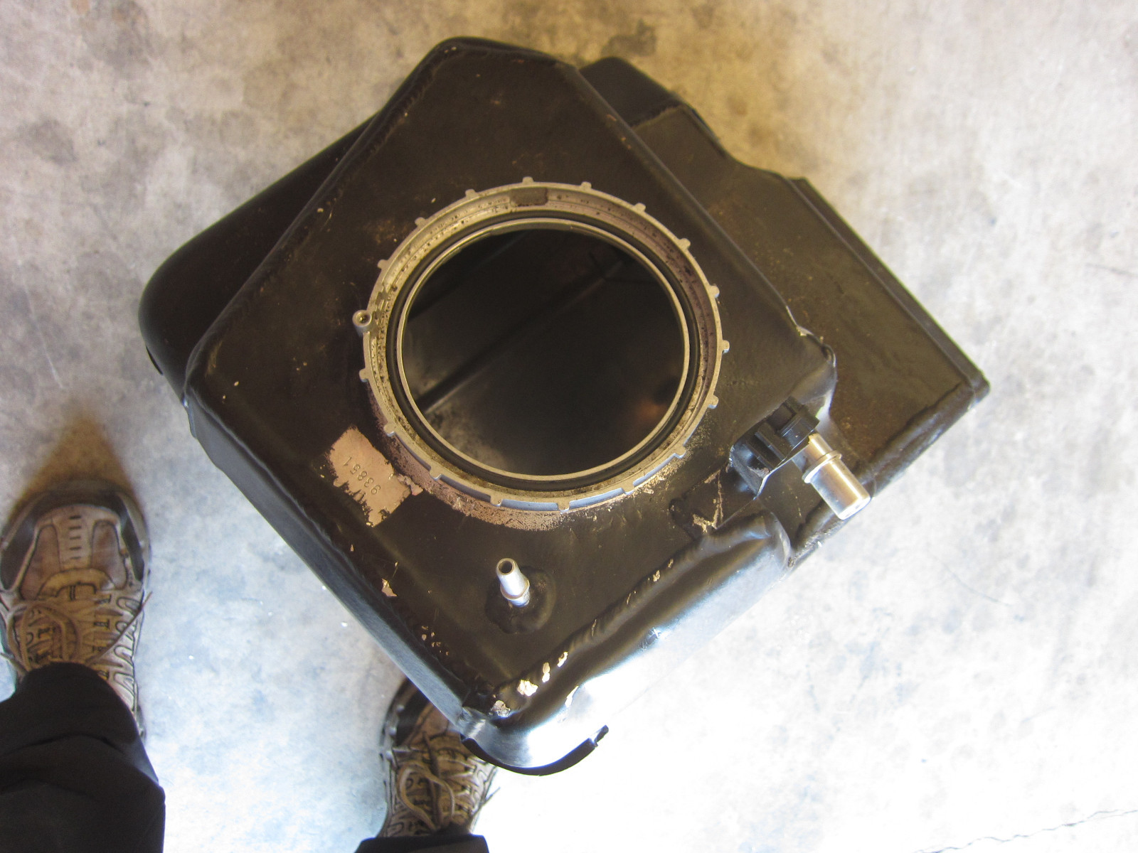 Ferrari 458 Italia - LH Fuel Tank  -  - P/N 257458