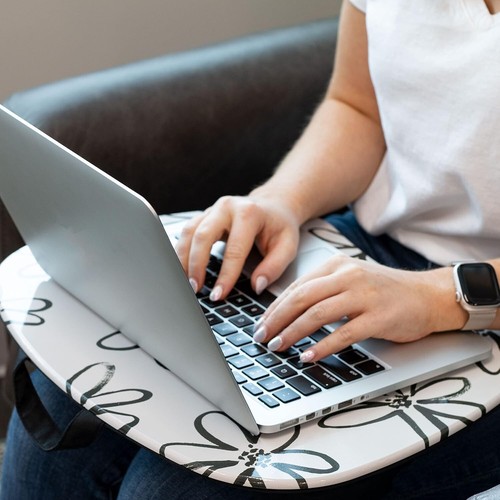 Chic Portable Lap Desk with Cushion - Ideal for 15.6" Laptops, Fun Floral Design - Afbeelding 8 van 9