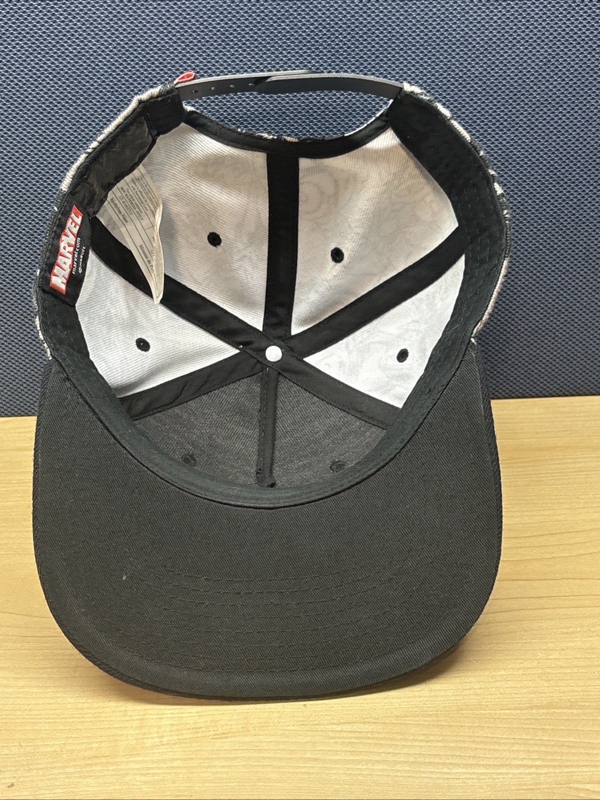 Marvel Deadpool comic art snapback hat black and … - image 10