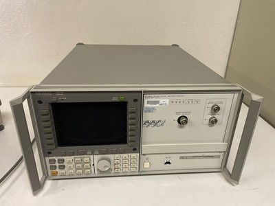 HP 70004A DISPLAY WITH 70951A OPT 009 OPTICAL SPECTRUM ANALYZER ASSEMBLY