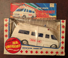 Vintage Toy Rescue Ambulance 1976 Hong Kong  Battery Operated Siren Lights Boxed
