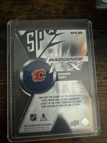 2023-24 Upper Deck SPx Connor Zary Gray Radiance FX Die Cut /949 - Picture 2 of 2