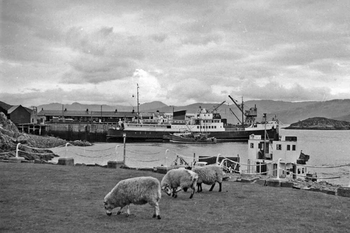 PHOTO  ROSS 1957 KYLE OF LOCHALSH AND FERRY VIEW EASTWARD