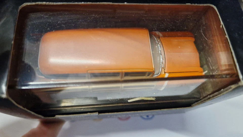 Hot Wheels 2000 da collezione 1959 Cadillac eldorado woodie (NG49) - Immagine 3 di 4