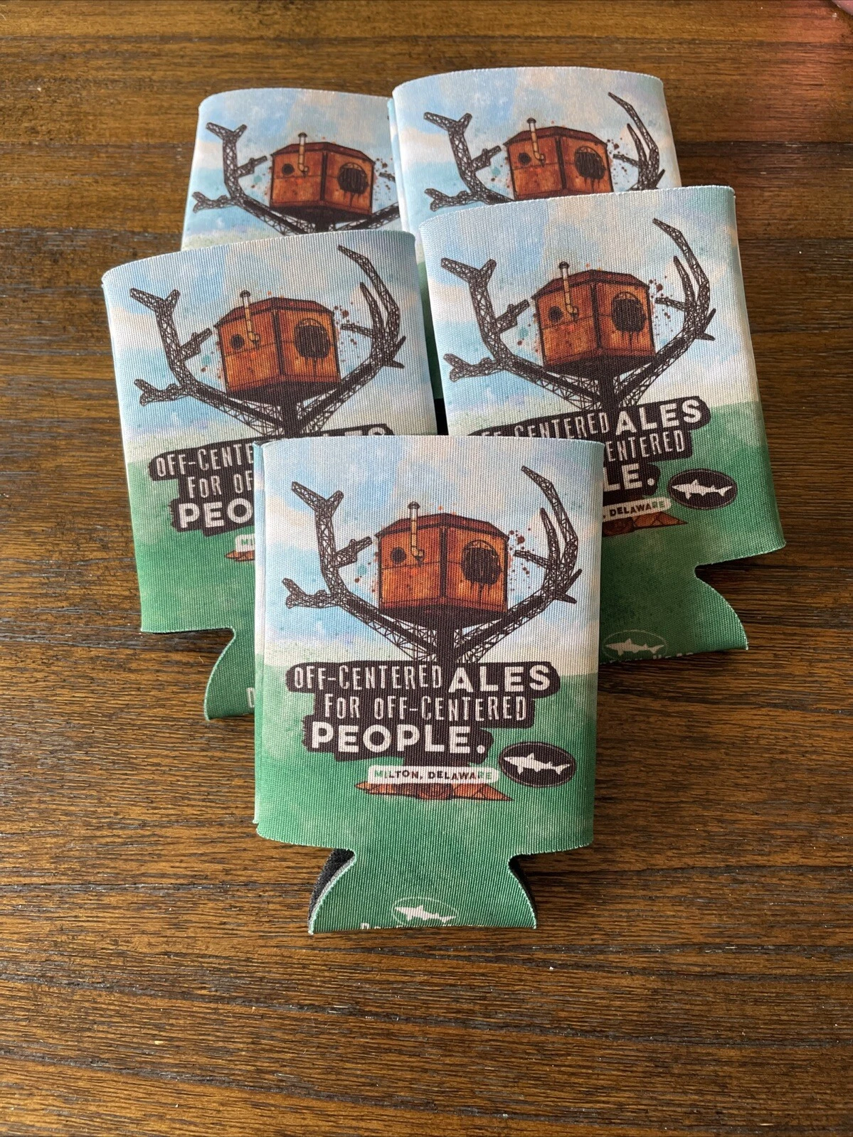 DOGFISH HEAD OFF CENTERED ALES FOR OFF CENTERED PEOPLE CAN PINT GLASS KOOZIE HTF