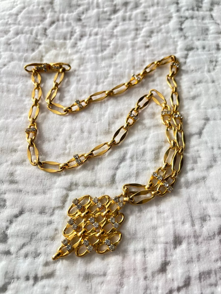Chain with sales attached pendant
