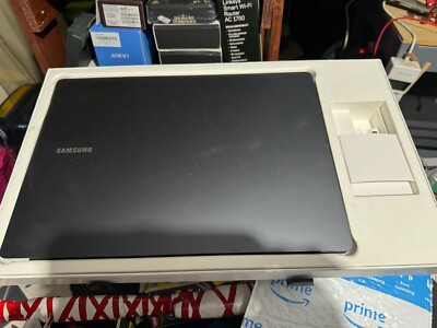 Galaxy Book3 Ultra 16'' 120hz AMOLED display/i7-13700H/16GB/1TB/RTX 4050