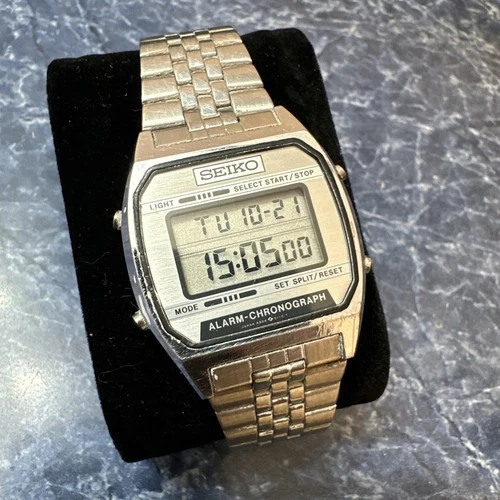 1991 Seiko Digital A904-5199 Watch Alarm Chronograph Mens with original band.