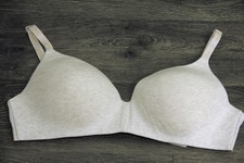 VICTORIA'S SECRET PINK Wear Everywhere Wireless Bra size 36 DD