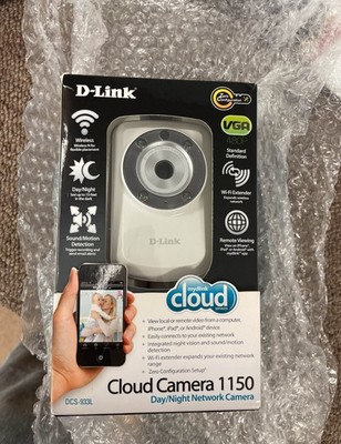 D-Link DCS-933L Day  Night Wi-Fi Camera with Wi-Fi Extender