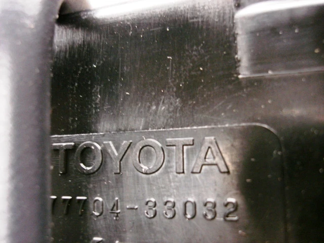 Оригинальная угольная канистра Toyota Camry 97-98 EVAP от оригинального производителя - Изображение 3 из 4