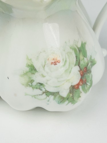 Vintage RS Prussia White Roses & Red Berries Delicate Floral Creamer - Picture 6 of 15