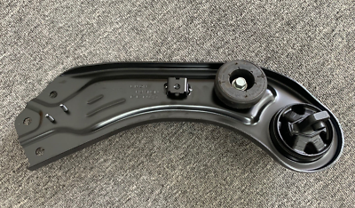 OEM 55271-P6500 ARM ASSY-RR TRAILING ARM RH Right for Hyundai