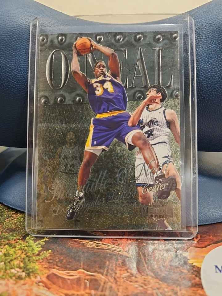 1998-1999 Skybox Metal Universe Shaquille O’Neal #25 - Image 2 of 4