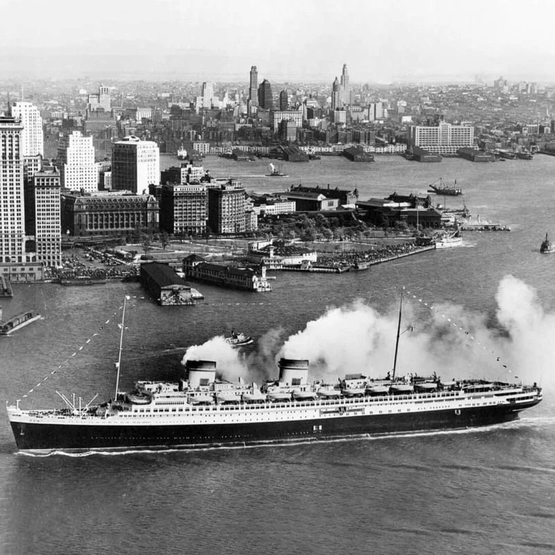 MOC-73429 SS Rex An Italian Ocean Liner Ship 1: 400 Scale 2442 Pieces  Brand New - Image 3 of 4