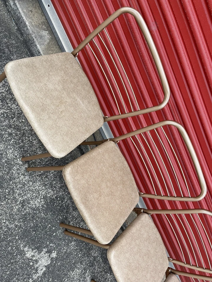 Juego de 4 sillas plegables Cosco vintage MCM Mid Century modernas doradas 1955 Foto 2 de 4