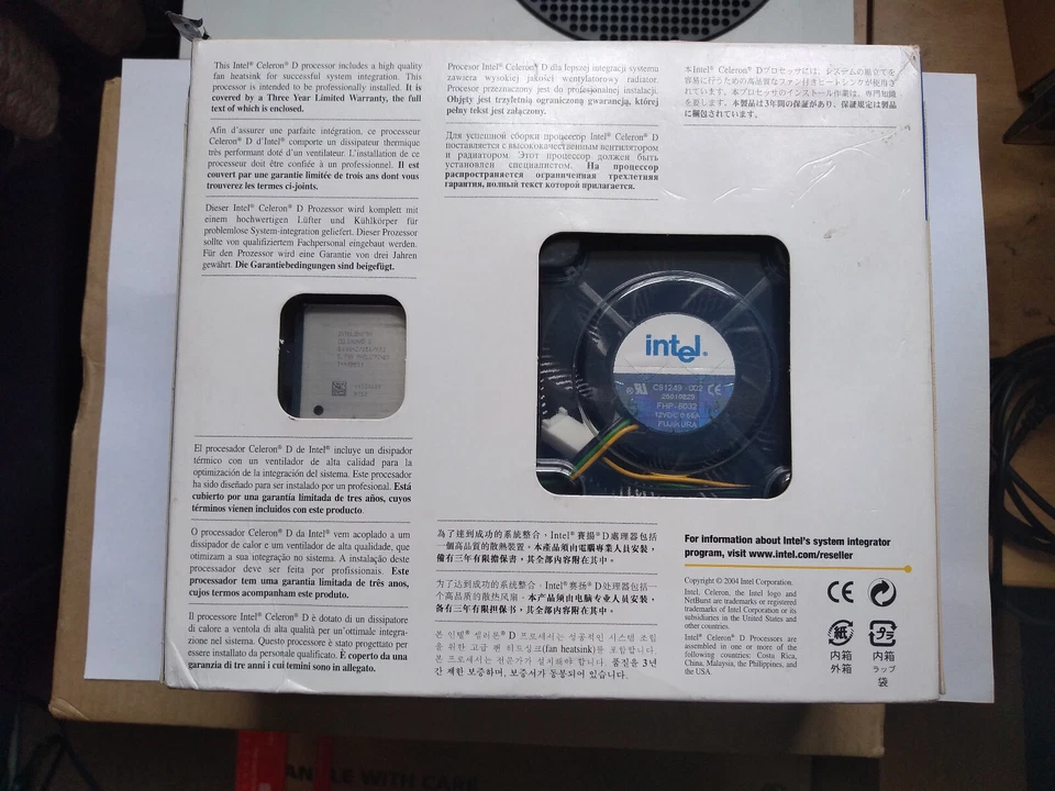 NEW IN BOX Intel Celeron D 330 2.66GHz 533MHz FSB with 256 KB L2 cache - Image 2 of 4