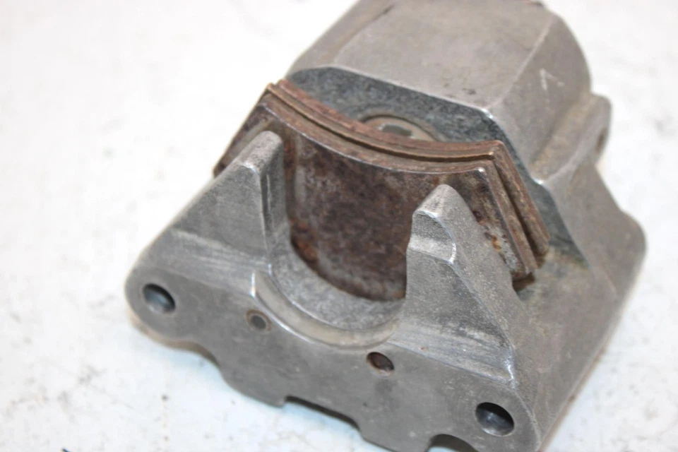 1995 Polaris 300 Oem Rear Brake Caliper 1910130 AP141 - Image 3 of 4
